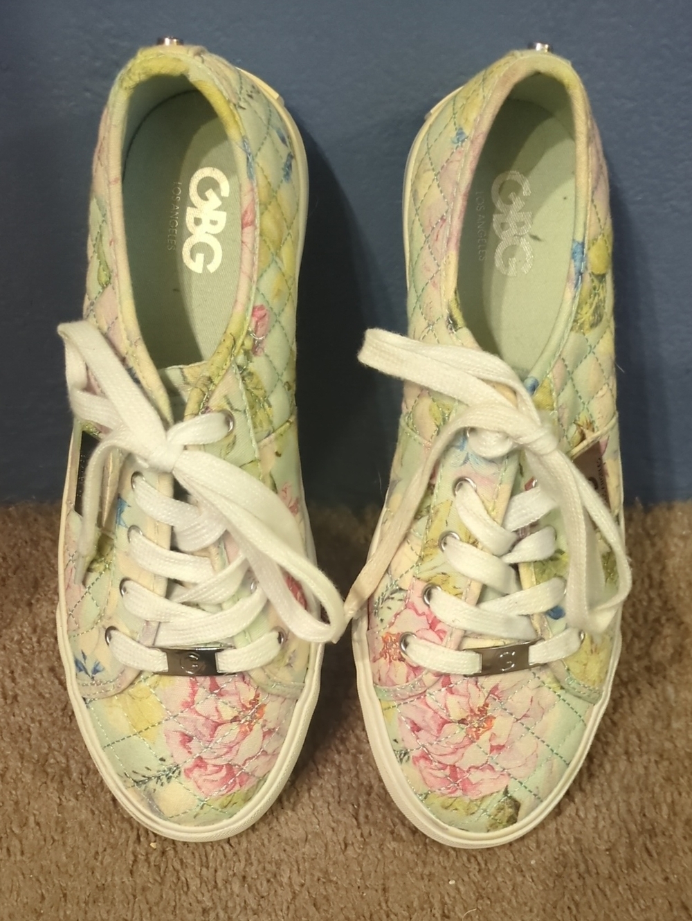 Women's 9 GBG LA, G By Guess Quilted Floral Lace-Up Sneakers Pastel Multi Colors